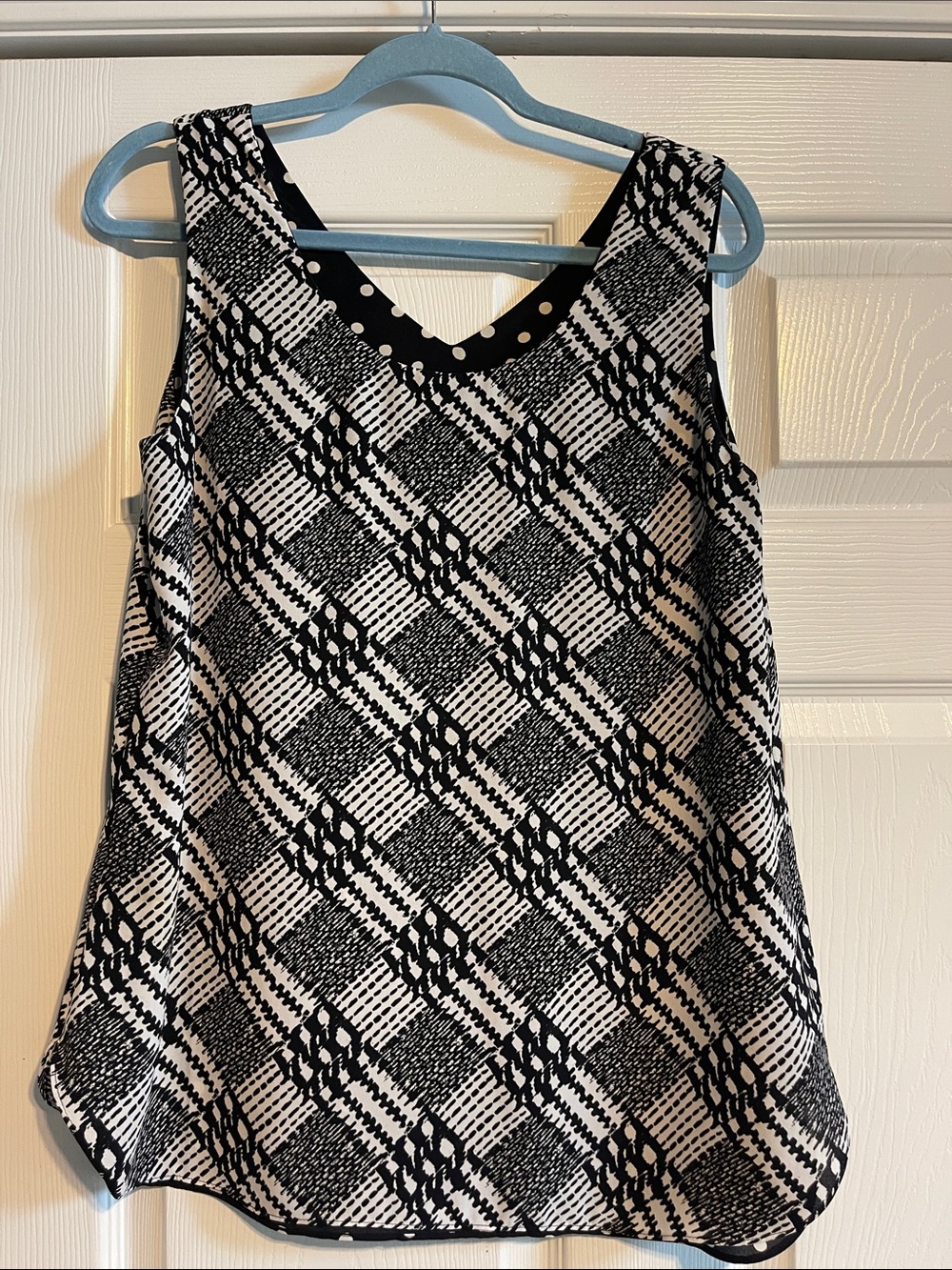 Chico's Black and White reversible Plaid/polka dot Sleeveless Tank